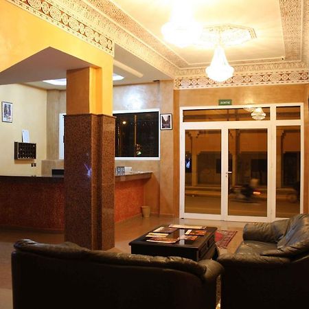 Hotel Amsterdam 瓦尔扎扎特 外观 照片